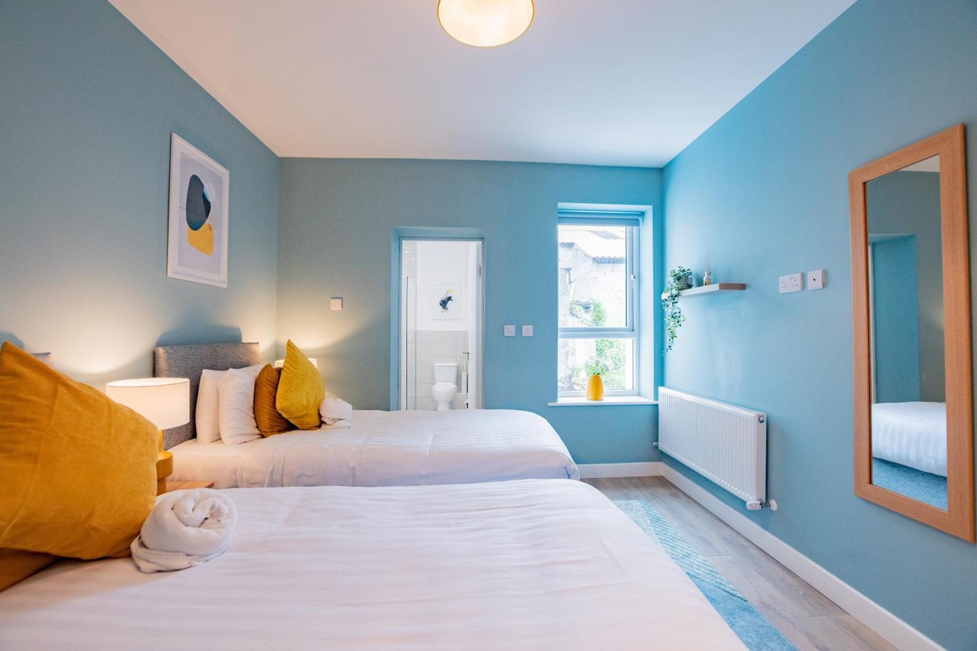 فيلا The Large Group House -Sleeps 21 دبلن المظهر الخارجي الصورة