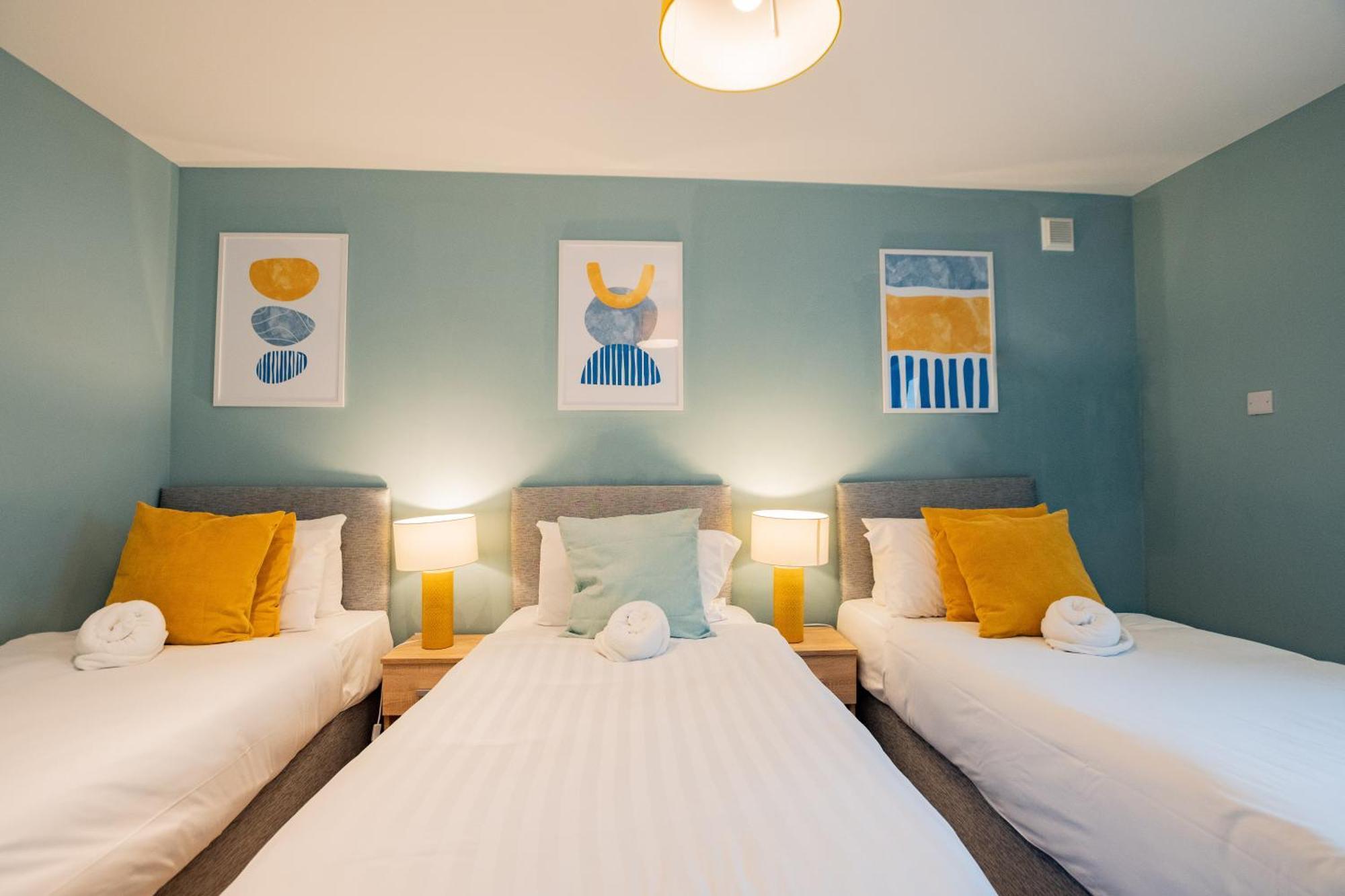 فيلا The Large Group House -Sleeps 21 دبلن المظهر الخارجي الصورة