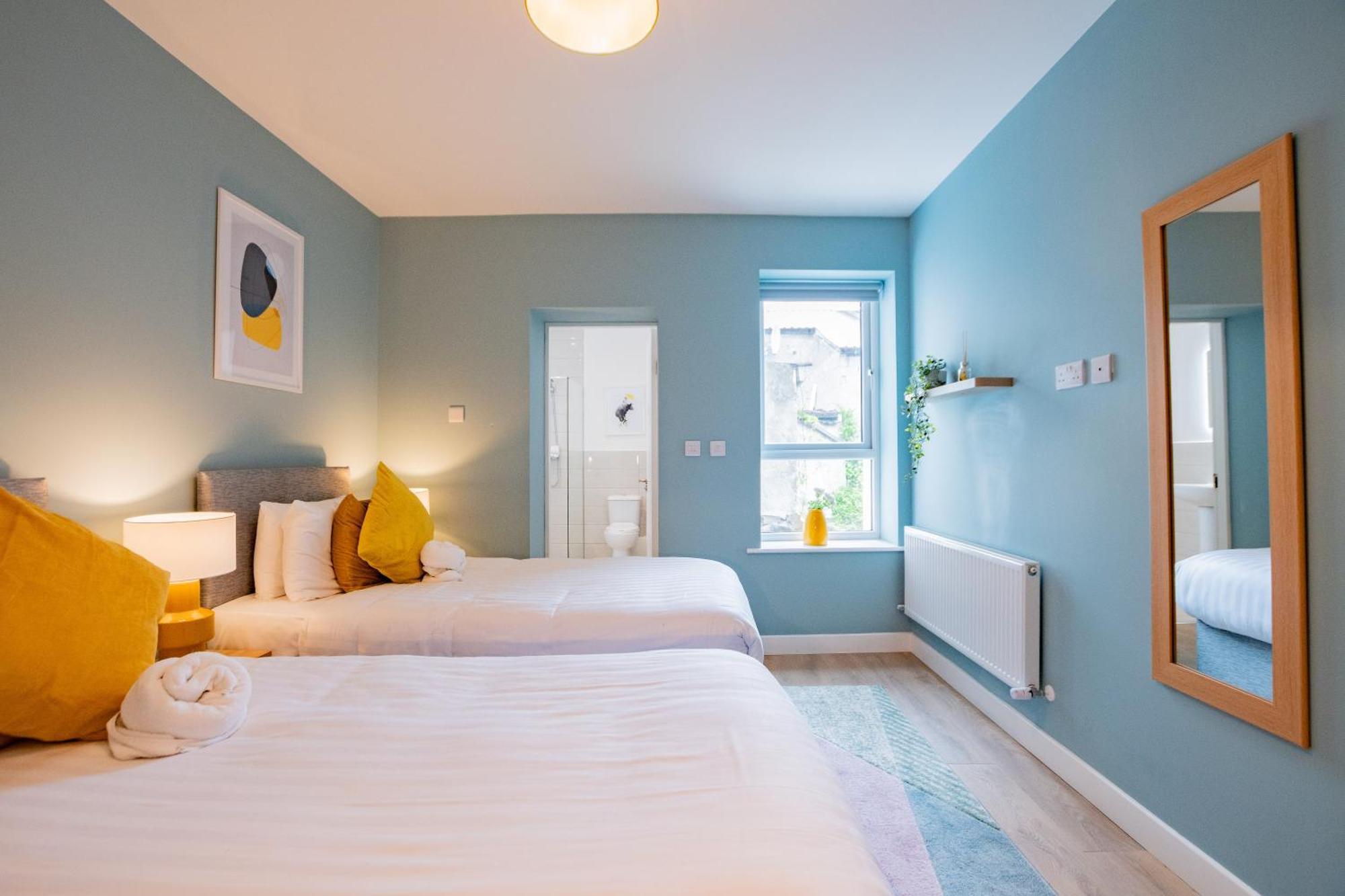 فيلا The Large Group House -Sleeps 21 دبلن المظهر الخارجي الصورة