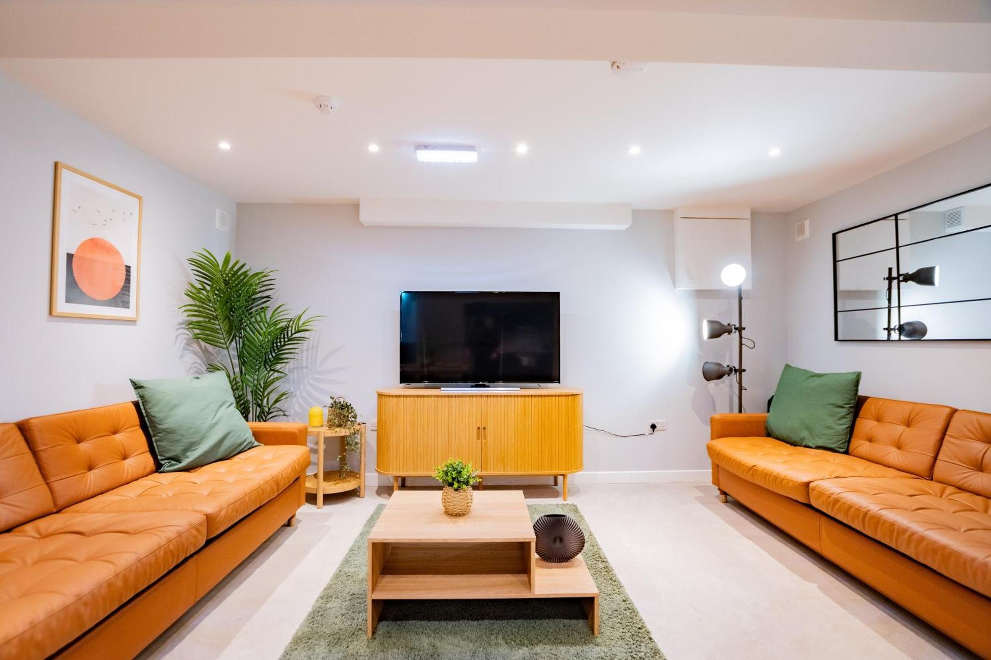 فيلا The Large Group House -Sleeps 21 دبلن المظهر الخارجي الصورة