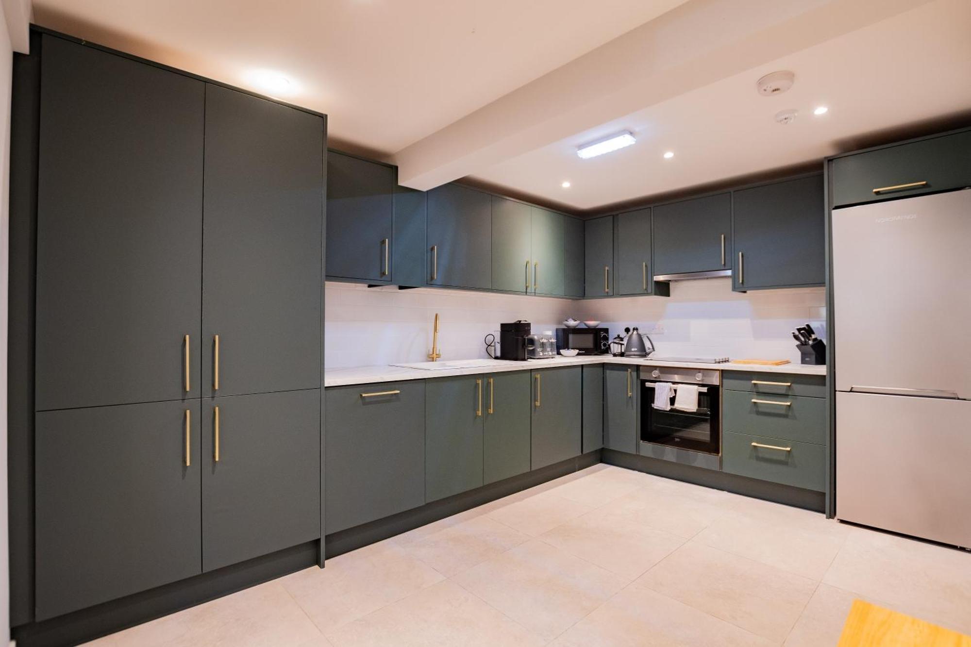 فيلا The Large Group House -Sleeps 21 دبلن المظهر الخارجي الصورة