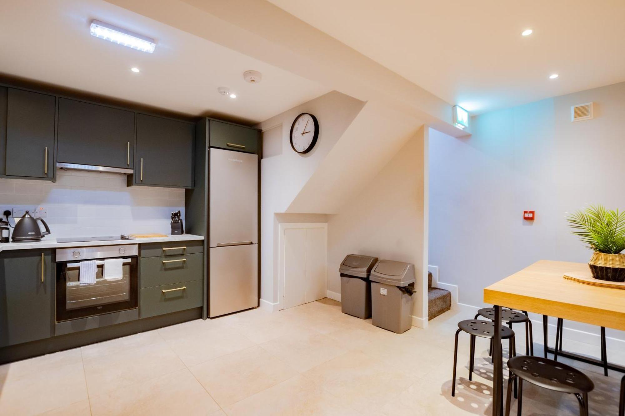 فيلا The Large Group House -Sleeps 21 دبلن المظهر الخارجي الصورة